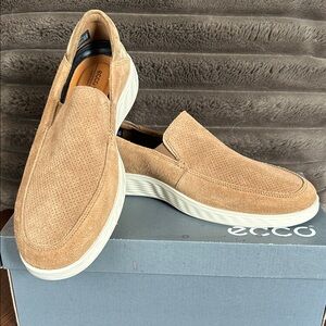 ECCO Men's Light Brown Suede Slip-On Loafers